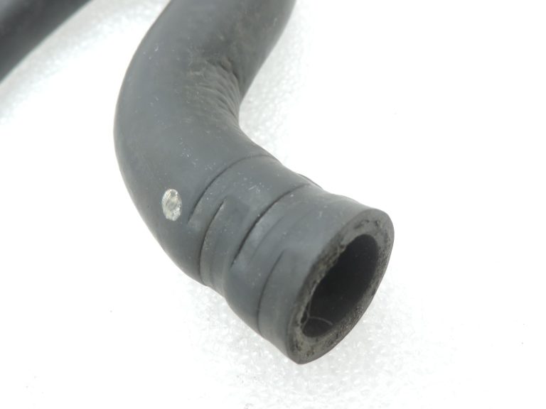 Oriģinālā Toyota Avensis 2.0d/2.2d sildītāja dzesēšanas šķidruma izplūdes šļūtene 8724505640