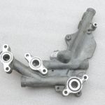 Oriģināls Toyota Avensis T25 RAV4 XA30 2.2d eļļas dzesētāja kronšteins 1578126010