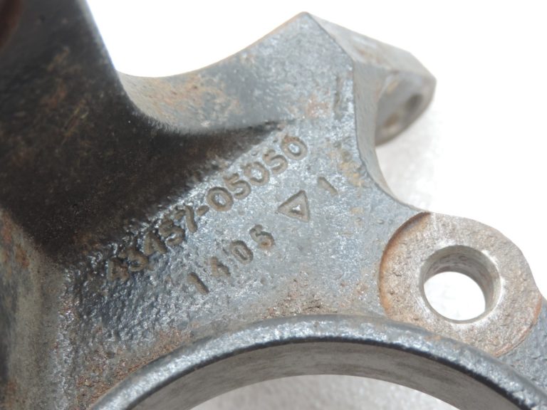 Oriģināls Toyota Avensis T25/T27 2.0d/2.2d piedziņas vārpstas kronšteins 4345705050