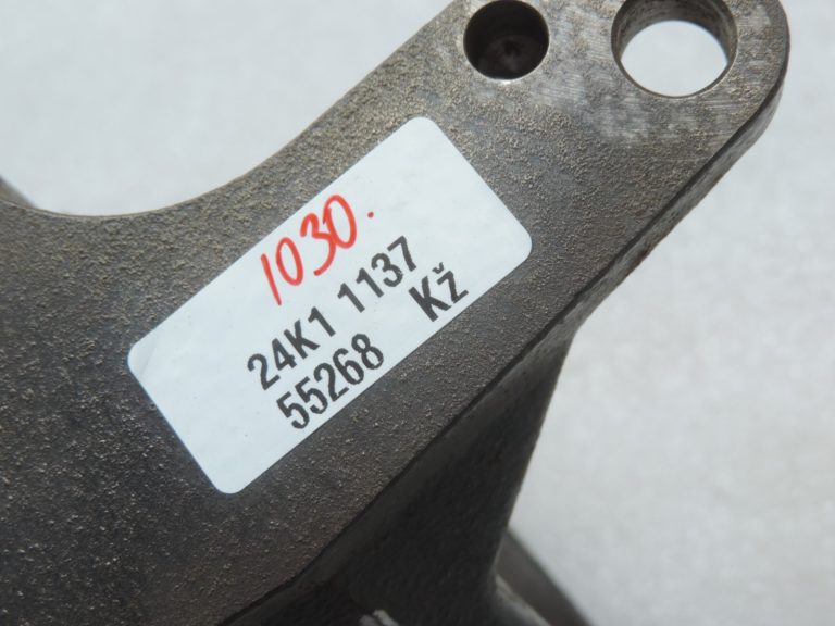 Oriģināls Toyota Avensis T25/T27 2.0d/2.2d piedziņas vārpstas kronšteins 4345705050