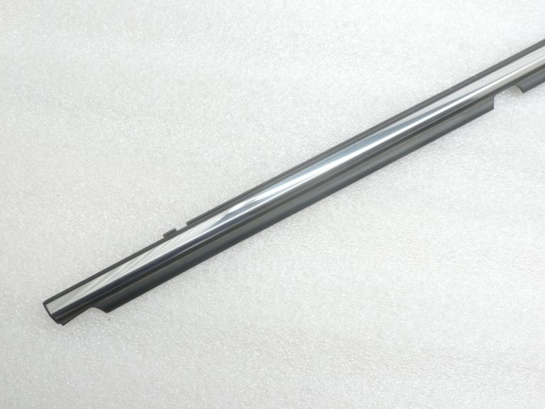 Oriģinālā Toyota Avensis T25 aizmugurējo kreiso durvju hromēta līstīte 7574020361, 75740-20361