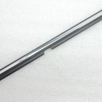Oriģinālā Toyota Avensis T25 aizmugurējo kreiso durvju hromēta līstīte 7574020361, 75740-20361
