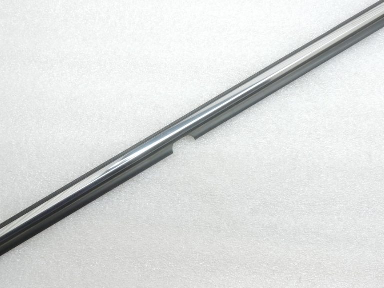 Oriģinālā Toyota Avensis T25 aizmugurējo kreiso durvju hromēta līstīte 7574020361, 75740-20361