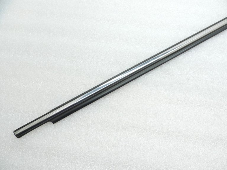 Oriģināls Toyota Avensis T25 aizmugurējo labās puses durvju hromēta līstes 7573020291