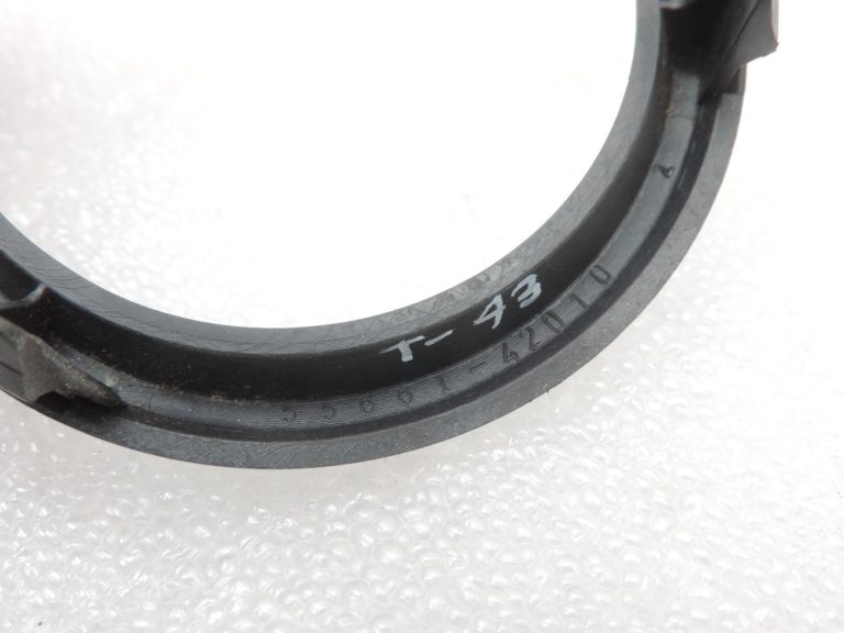 Oriģināls Toyota RAV4 II XA20 instrumentu paneļa ventilācijas atveres vāks kreisais labais pelēks