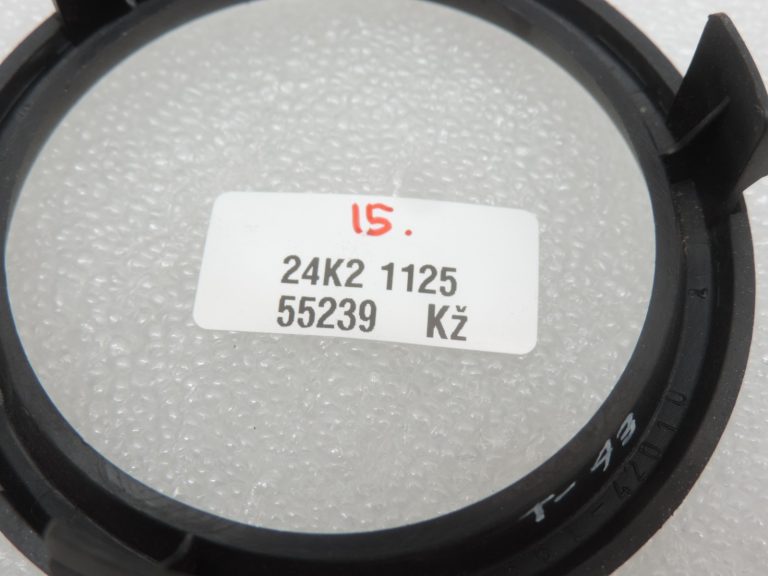 Oriģināls Toyota RAV4 II XA20 instrumentu paneļa ventilācijas atveres vāks kreisais labais pelēks