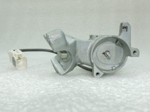 Oriģināls Toyota RAV4 II (XA20) aizdedzes slēdzenes korpuss 4528042100 4528042120