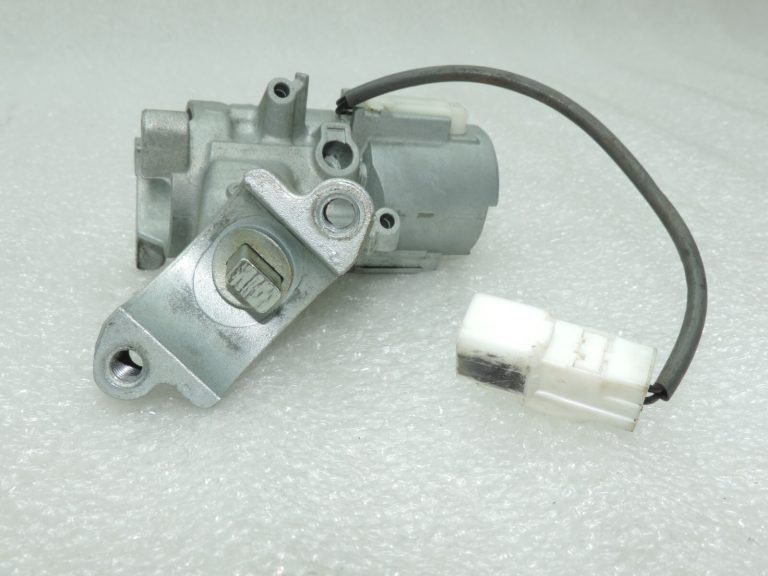 Oriģināls Toyota RAV4 II (XA20) aizdedzes slēdzenes korpuss 4528042100 4528042120