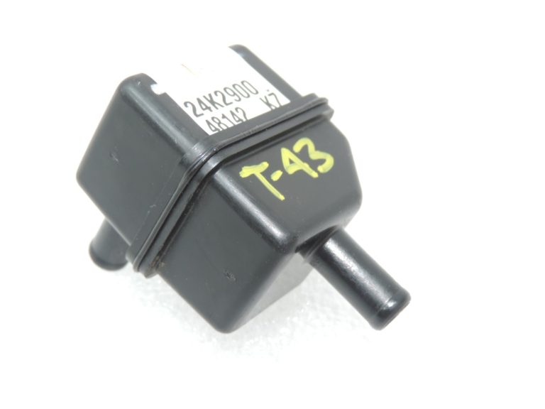 Oriģināls Toyota RAV4 II (XA20) 1.8i vakuuma rezervuāra vakuuma vārsts 2571962040