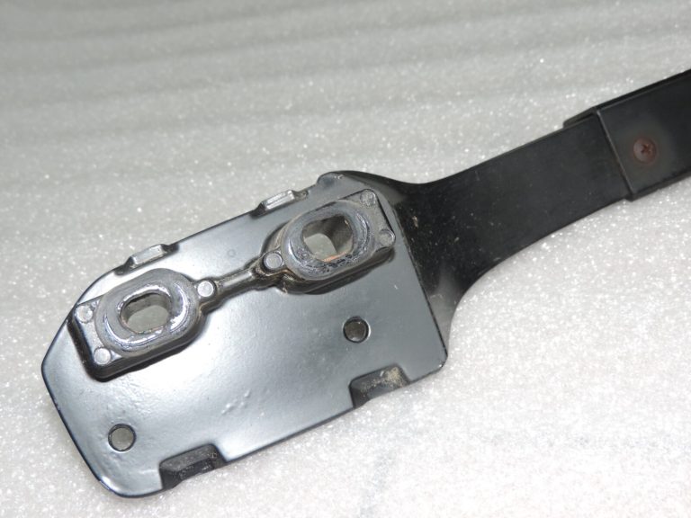 Oriģinālā Toyota RAV4 II (XA20) jumta sliedes kreisās, melnas 6347042021B1