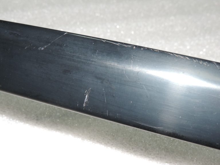 Oriģinālā Toyota RAV4 II (XA20) jumta sliedes kreisās, melnas 6347042021B1