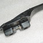 Oriģinālā Toyota RAV4 II (XA20) jumta sliedes labajā pusē, melnas 6346042021B1
