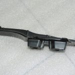 Oriģinālā Toyota RAV4 II (XA20) jumta sliedes labajā pusē, melnas 6346042021B1