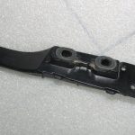 Oriģinālā Toyota RAV4 II (XA20) jumta sliedes labajā pusē, melnas 6346042021B1