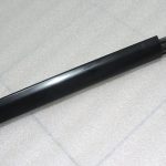 Oriģinālā Toyota RAV4 II (XA20) jumta sliedes labajā pusē, melnas 6346042021B1