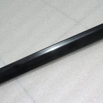 Oriģinālā Toyota RAV4 II (XA20) jumta sliedes labajā pusē, melnas 6346042021B1