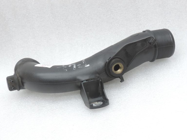Oriģinālā Toyota Avensis T25 2.2/2.0 D-4D uzpildes gaisa caurule 173620R011 17362-0R011