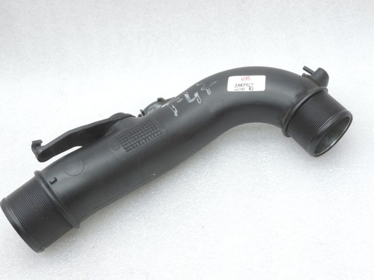 Oriģinālā Toyota Avensis T25 2.2/2.0 D-4D uzpildes gaisa caurule 173620R011 17362-0R011