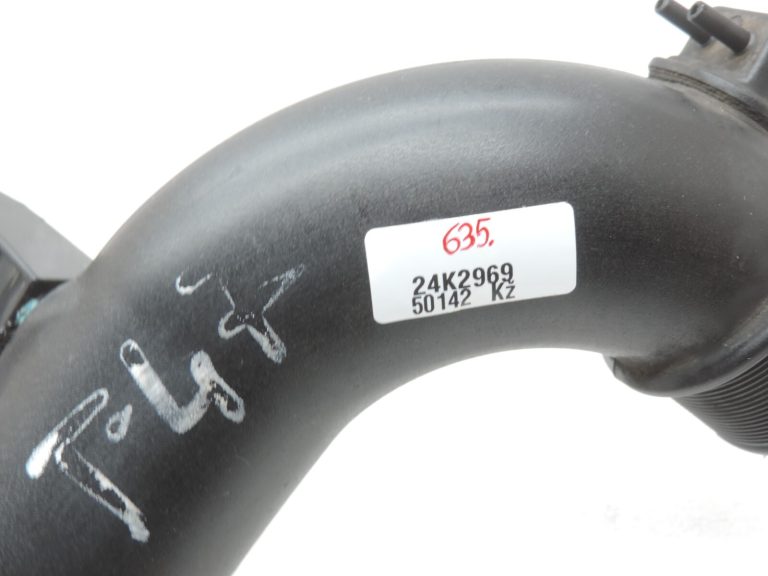 Oriģinālā Toyota Avensis T25 2.2/2.0 D-4D uzpildes gaisa caurule 173620R011 17362-0R011
