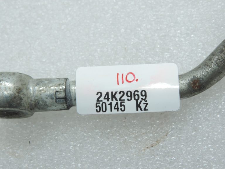 Oriģināla Toyota Avensis T25 2.2 D-4D 2ADFHV Turbokompresora ūdens caurule