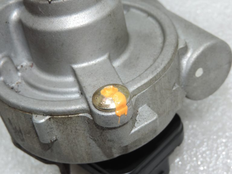 Oriģinālā Toyota Avensis T25 elektriskā stūres statīva stūres iekārta 4525005531, 45250-05531