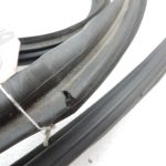 Oriģināls Toyota Avensis T25 Liftback aizmugurējo durvju blīvējums DEFECTIVE 6788105071