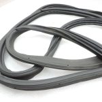 Oriģināls Toyota Avensis T25 Liftback aizmugurējo durvju blīvējums DEFECTIVE 6788105071