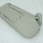 Toyota Avensis T25 Saules aizsarglīdzeklis labajā pusē (bez brīdinājuma par gaisa spilvena) 7431005151B1
