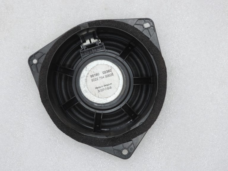 Oriģināls Toyota Avensis T25 aizmugurējais skaļrunis Labais kreisais 8616002380