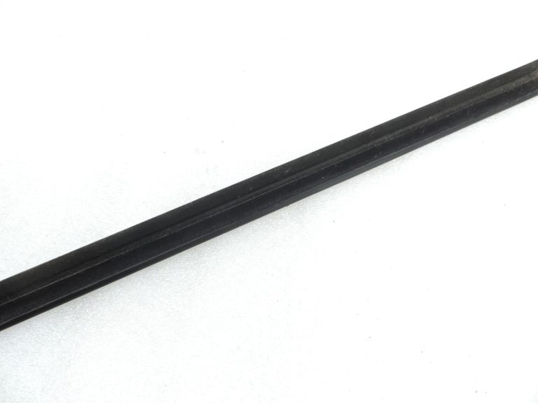 Toyota Avensis T25 Facelift Liftback Aizmugurējā labās puses durvju hromēta līstes 7573020291