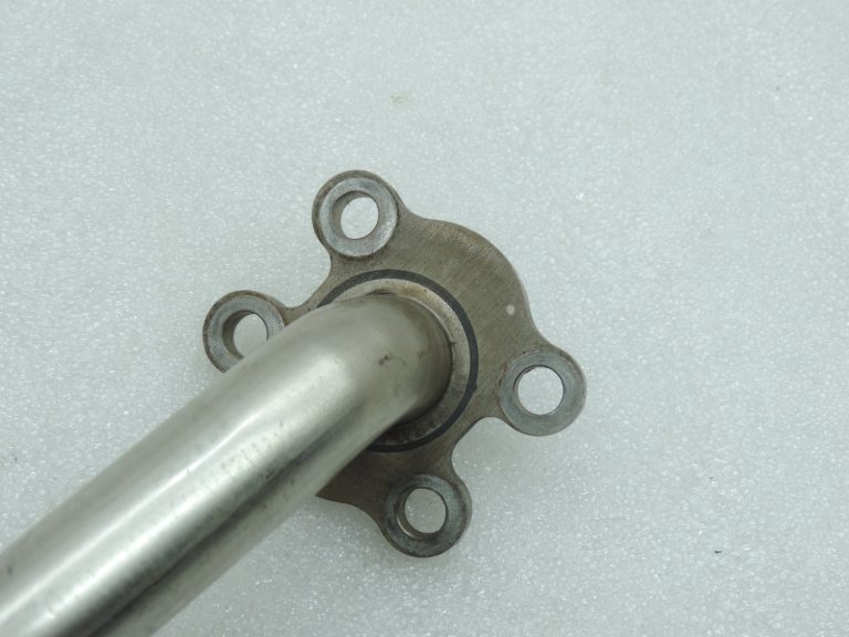 Oriģinālā Toyota Avensis T25 2.0/2.2 D4D EGR caurule 2561126020 25611-26020