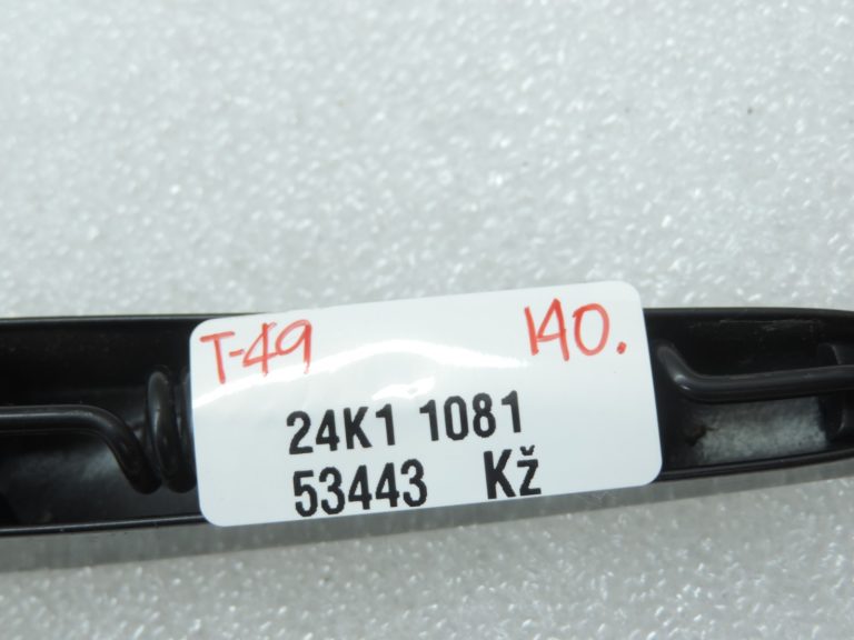 Oriģināls Toyota Avensis T25 Liftback Aizmugurējā tīrītāja rokturis 8524120190 85241-20190