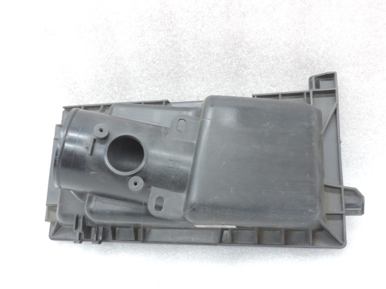 Oriģināls Toyota Avensis T25 2.0d/2.2d gaisa filtra kārbas vāks 177050R011