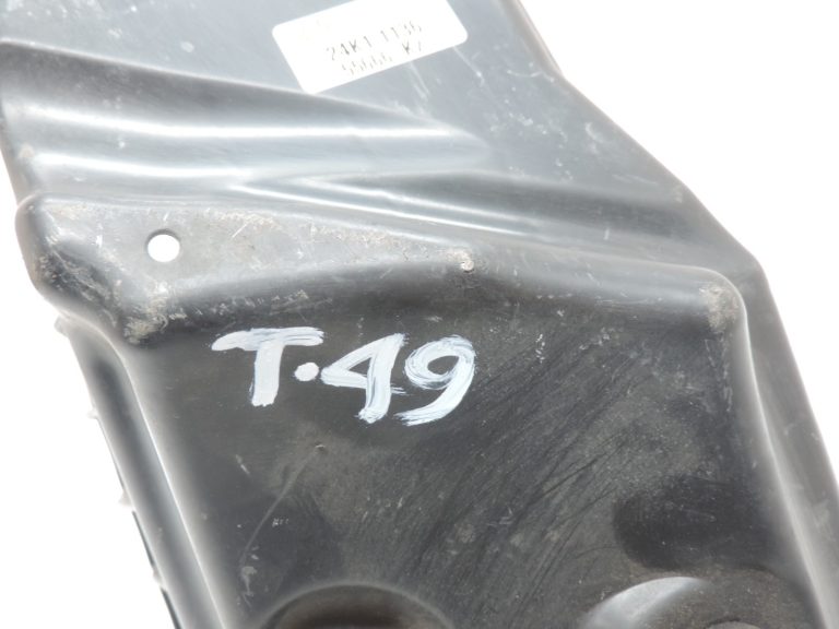 Oriģinālā Toyota Avensis T25 2.0d/2.2d gaisa filtra apakšējā daļa 177010R010