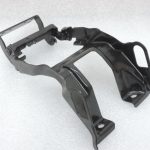 Oriģināla Toyota Avensis T25 centrālā roku balsta nodalījuma eņģe 5890705010
