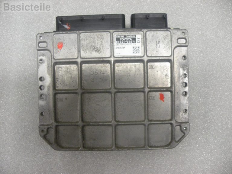 Toyota Auris E15 07-13 2.2 D-4D Dzinējs 2ADFHV Motora vadības bloks Denso 89661-02D71