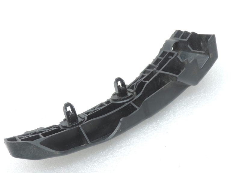 Toyota RAV4 III (XA30) Aizmugurējā bampera kronšteins Augšējais labais 5256242030