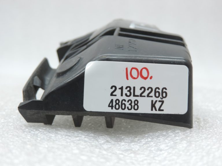 Toyota RAV4 III (XA30) Aizmugurējā bampera kronšteins Augšējais labais 5256242030