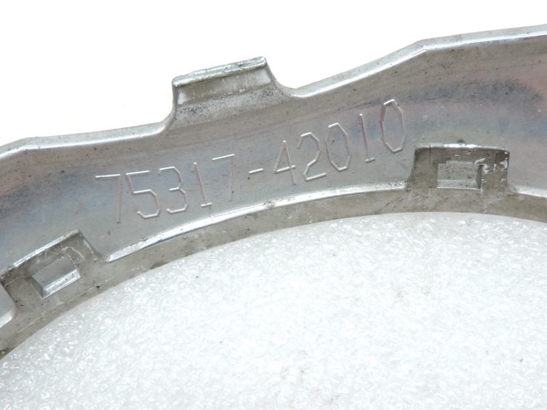 Oriģināls Toyota RAV4 III (XA30) priekšējais radiatora režģa hromēts vāks 7531742010