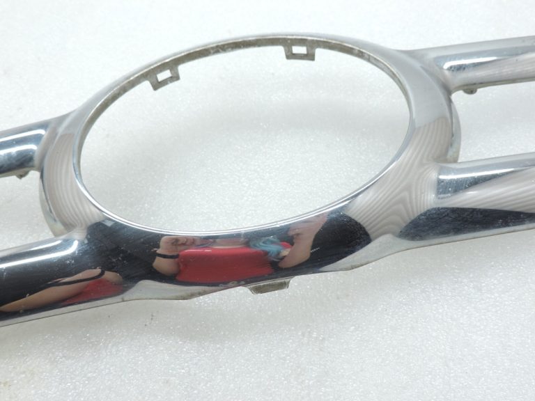 Oriģināls Toyota RAV4 III (XA30) priekšējais radiatora režģa hromēts vāks 7531742010