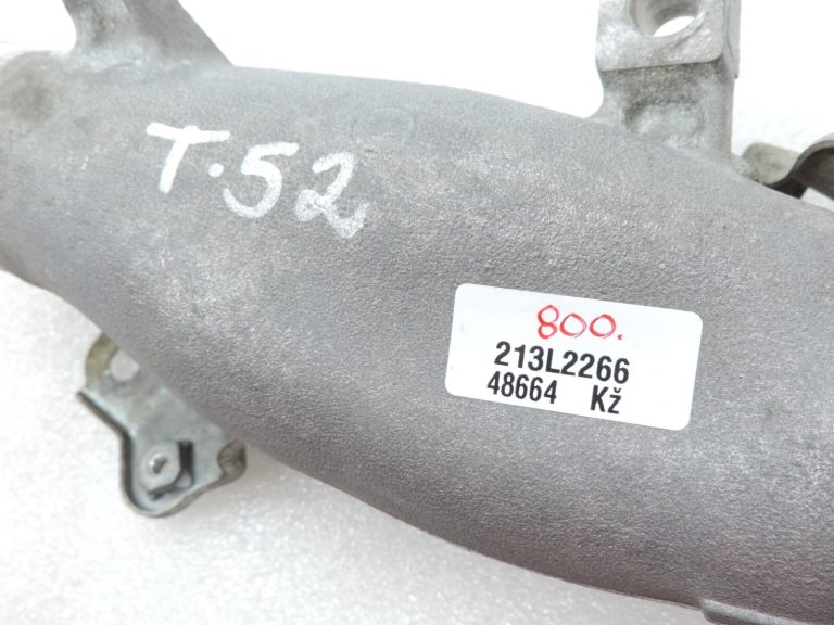 Toyota RAV4 III (XA30) 2.2 D-4D starpdzesētāja gaisa ieplūdes caurule 1736126040 173612607