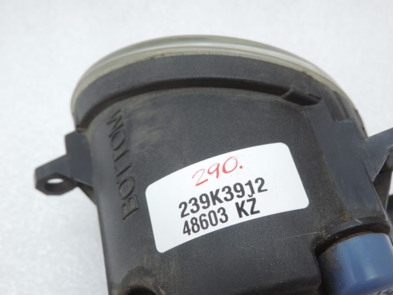 Oriģināls Toyota RAV4 III (XA30) priekšējais kreisais miglas lukturis 812200D040