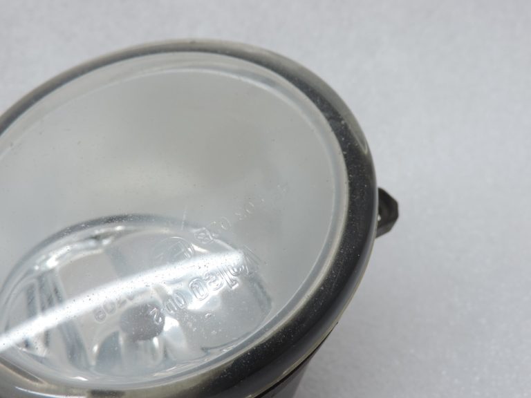Oriģināls Toyota RAV4 III (XA30) priekšējais kreisais miglas lukturis 812200D040