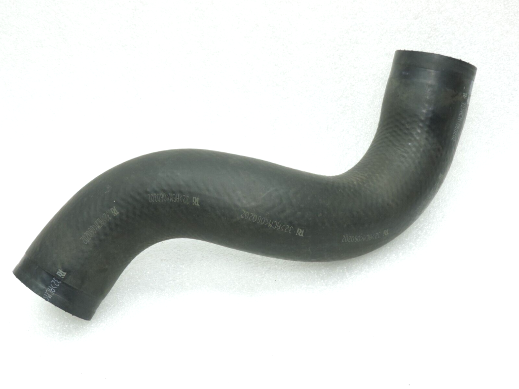 Oriģinālā Toyota RAV4 III (XA30) 2.2 D-4D uzpildes gaisa šļūtene 1734226090 1734226120