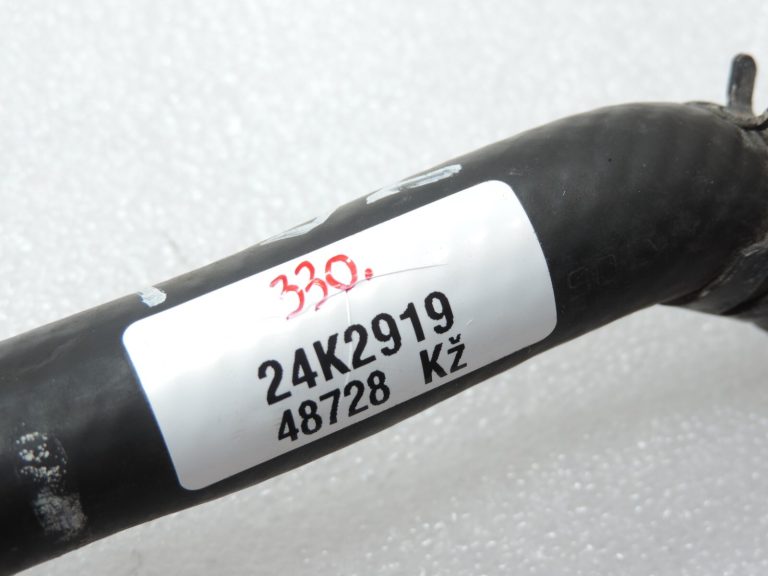 Oriģinālā Toyota RAV4 III (XA30) 2.2 D-4D dzesēšanas šķidruma caurules šļūtene 1626126020