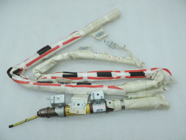 Oriģinālais Toyota RAV4 III XA30 Drošības modulis kreisajam aizkaram 6218042030