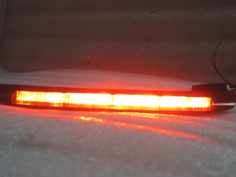 Oriģināls Toyota Avensis T25 Estate Trešais bremžu lukturis TESTĒTS 👍8157005090