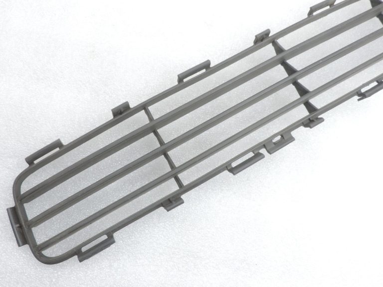 Oriģinālā Toyota Avensis T25 bampera režģis Režģis 5311205060