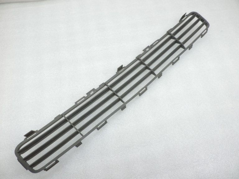 Oriģinālā Toyota Avensis T25 bampera režģis Režģis 5311205060
