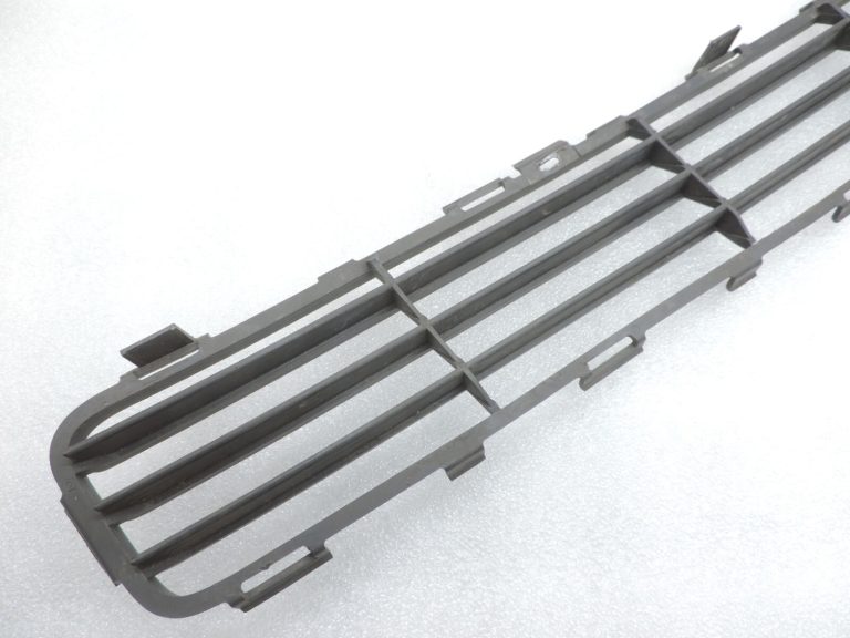 Oriģinālā Toyota Avensis T25 bampera režģis Režģis 5311205060